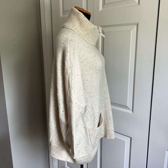 LOFT White Flecked Pocket Poncho Sweater - Picture 6 of 10